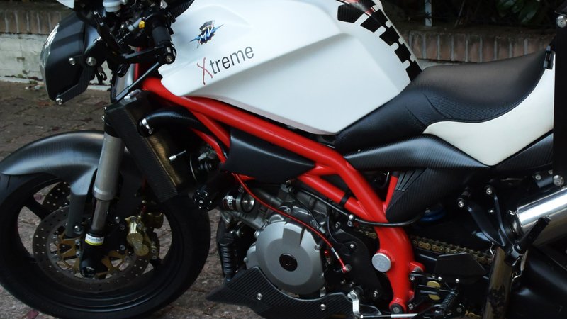 MV Agusta Xtreme avvistata nel paddock di Misano. Che moto &egrave;?