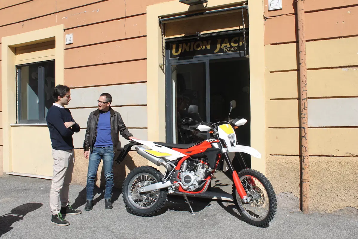 Consegnata a Roma la prima SWM RS 300 R (8)