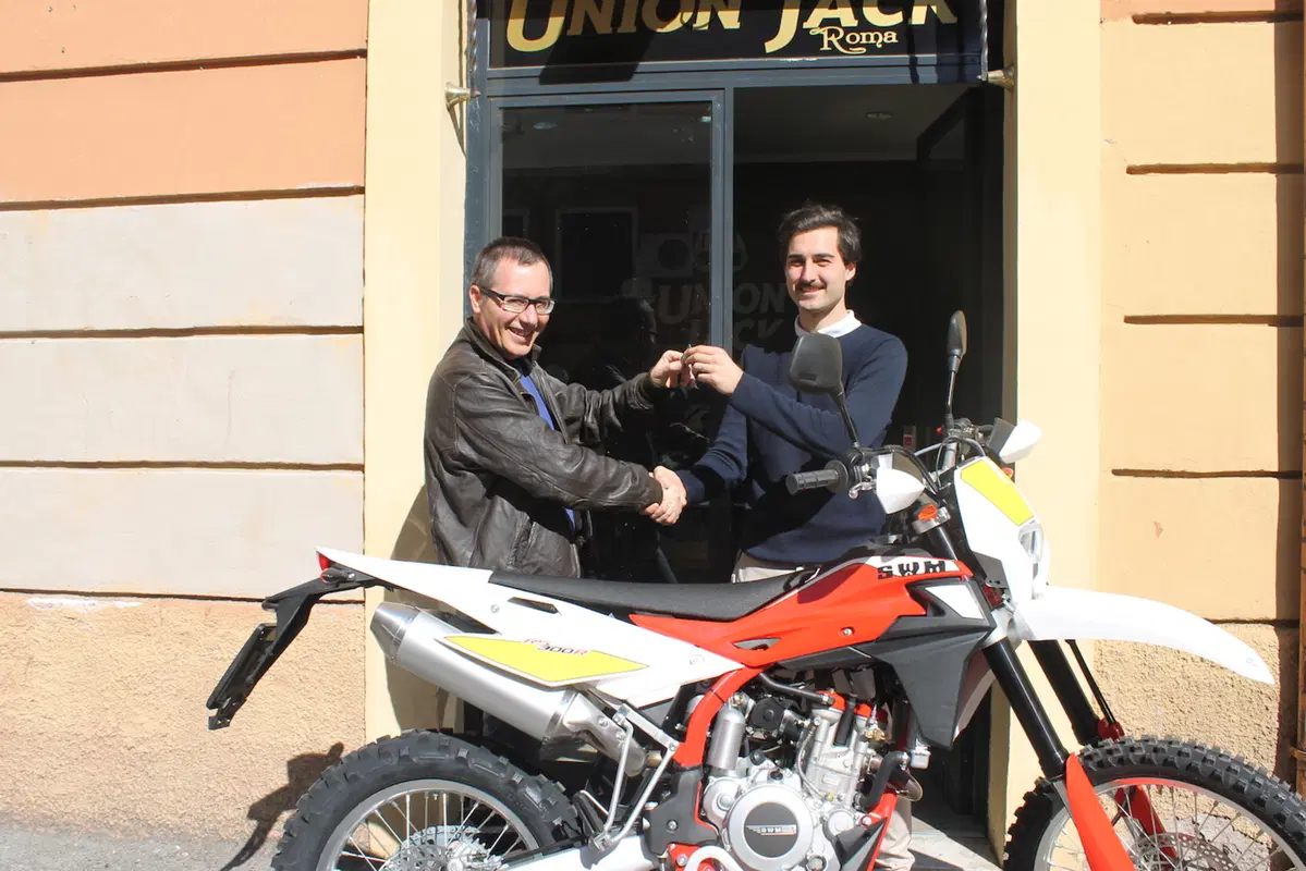 Consegnata a Roma la prima SWM RS 300 R (9)
