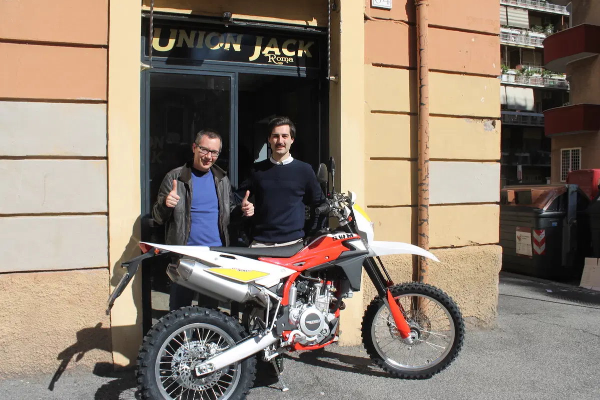 Consegnata a Roma la prima SWM RS 300 R (10)