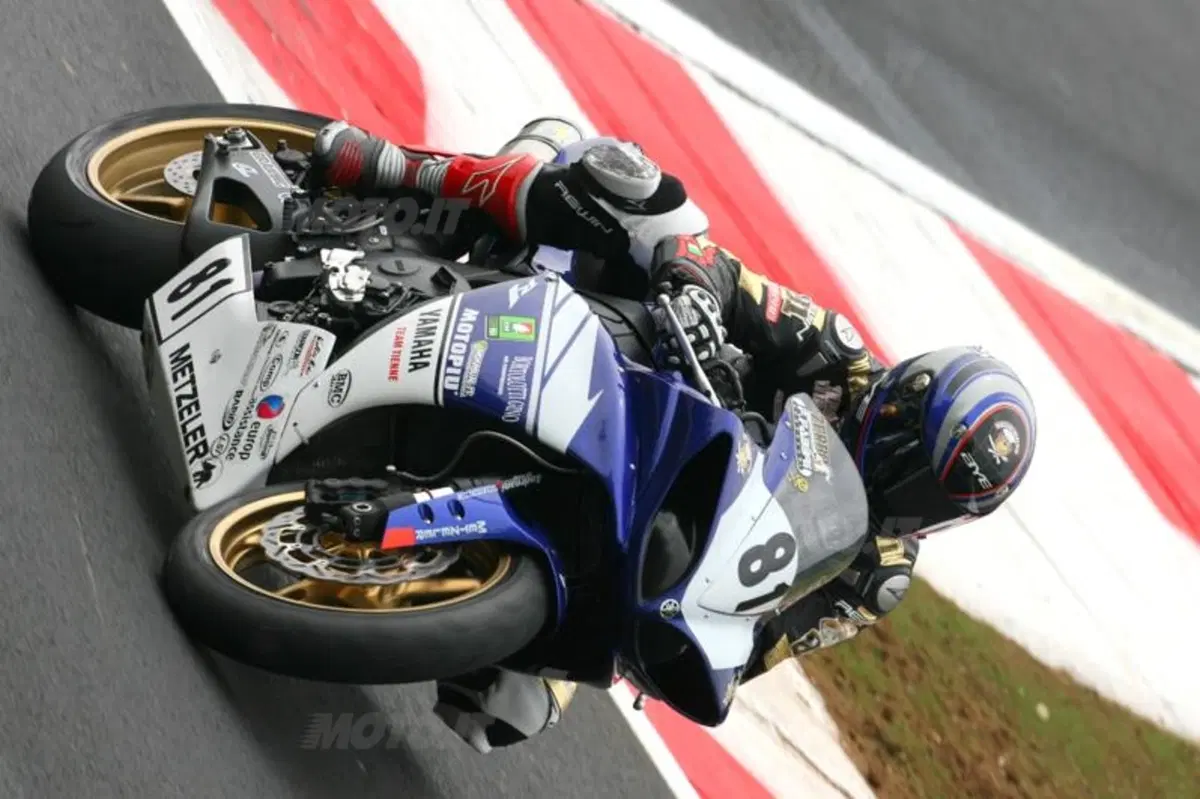 Yamaha al CIV (13)