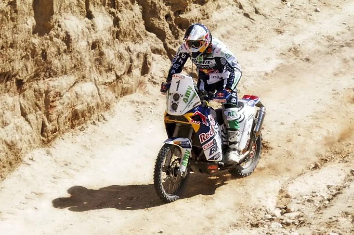Doveva essere una tappa all’attacco ma problemi rallentano Coma. Vince Lopez. (2)