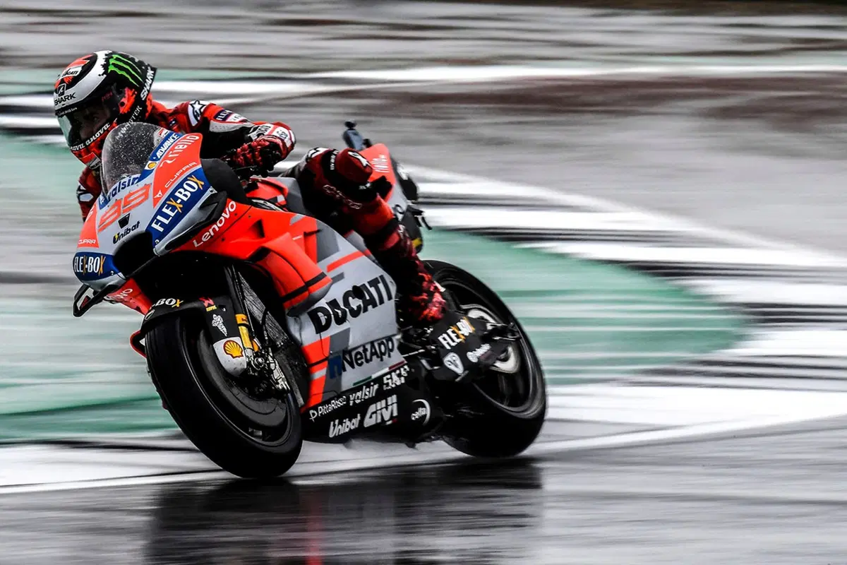Gallery MotoGP 2018. Le foto più belle di Silverstone (24)