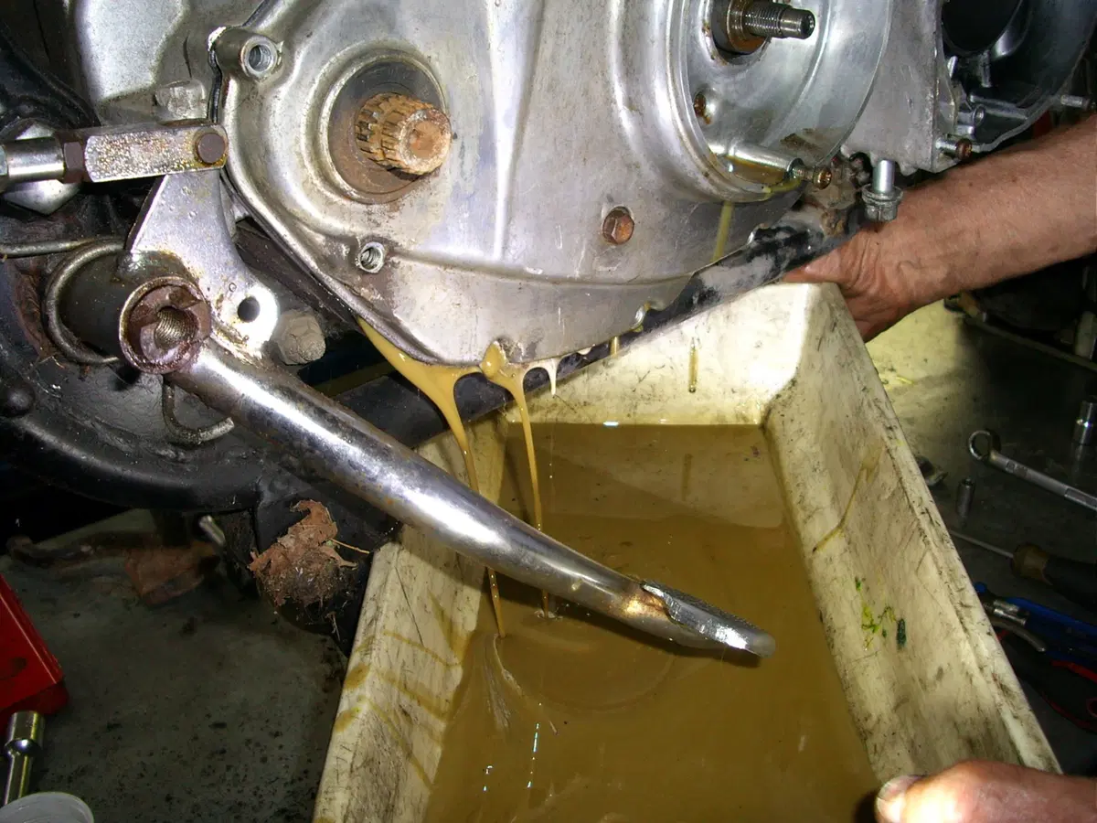 Restaurando, puntata 23, Suzuki GT 750 1972 (73)
