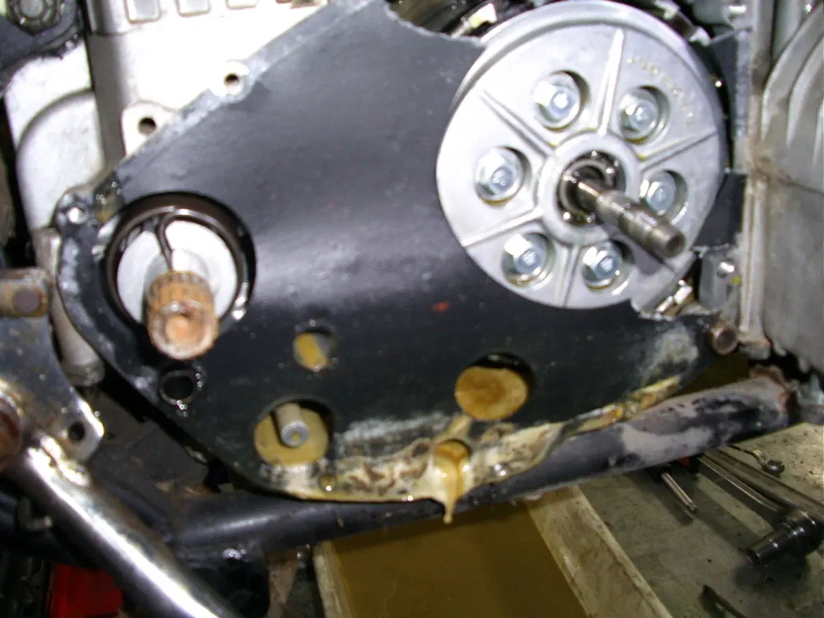 Restaurando, puntata 23, Suzuki GT 750 1972 (75)