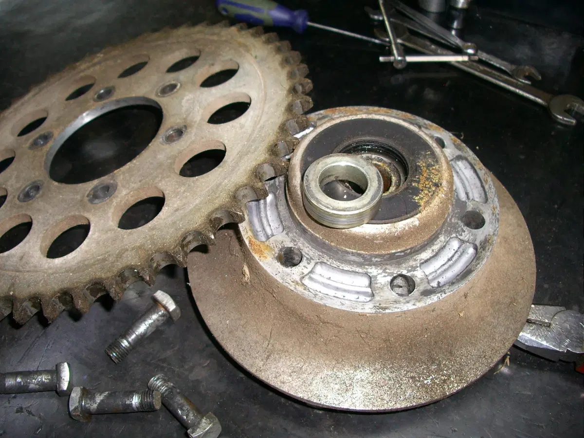 Restaurando, puntata 23, Suzuki GT 750 1972 (79)