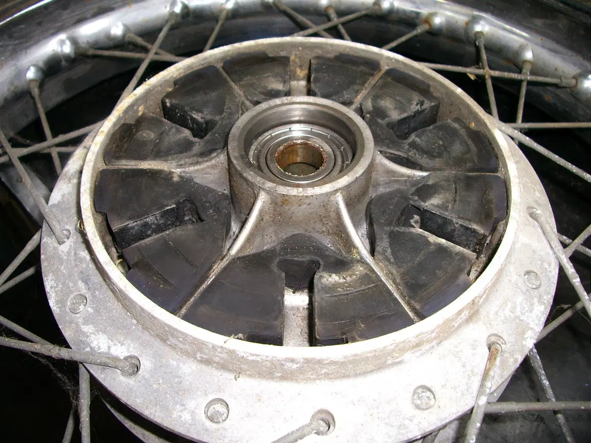 Restaurando, puntata 23, Suzuki GT 750 1972 (80)