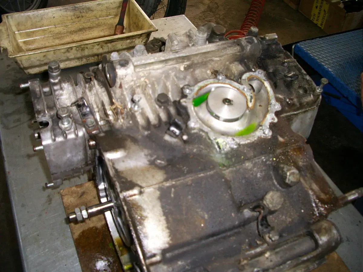 Restaurando, puntata 23, Suzuki GT 750 1972 (81)