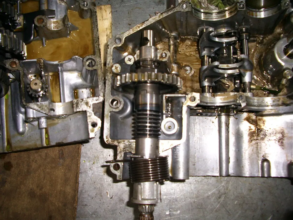 Restaurando, puntata 23, Suzuki GT 750 1972 (84)