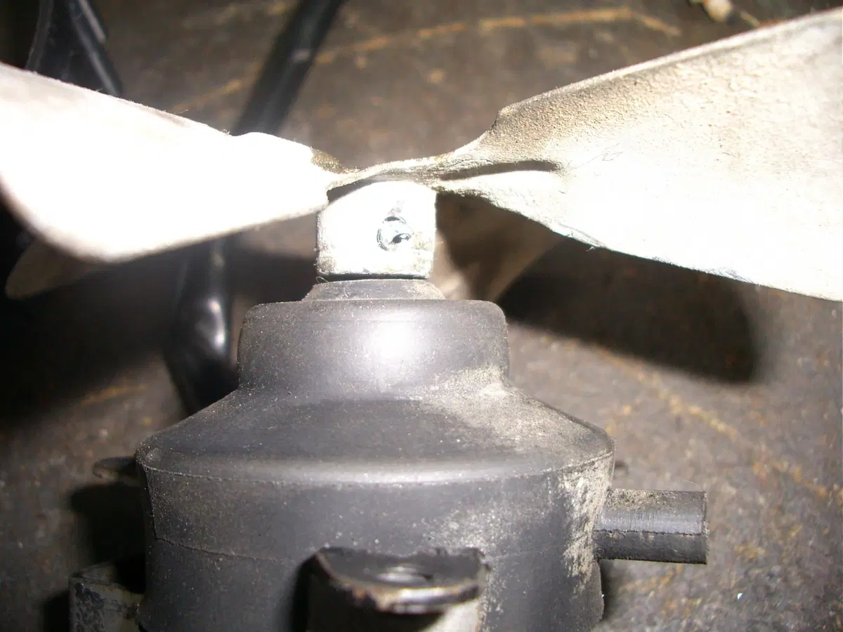 Restaurando, puntata 23, Suzuki GT 750 1972 (121)