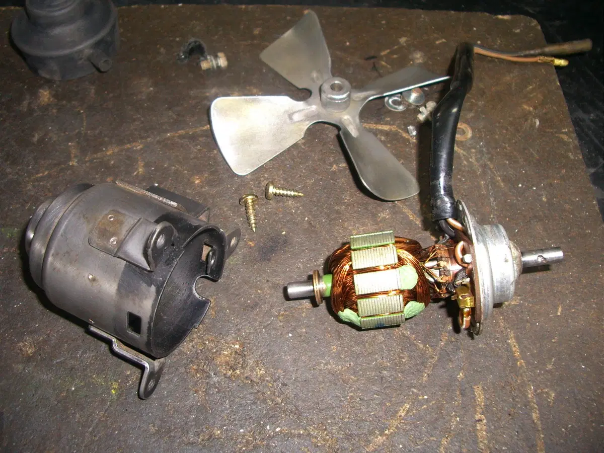 Restaurando, puntata 23, Suzuki GT 750 1972 (123)