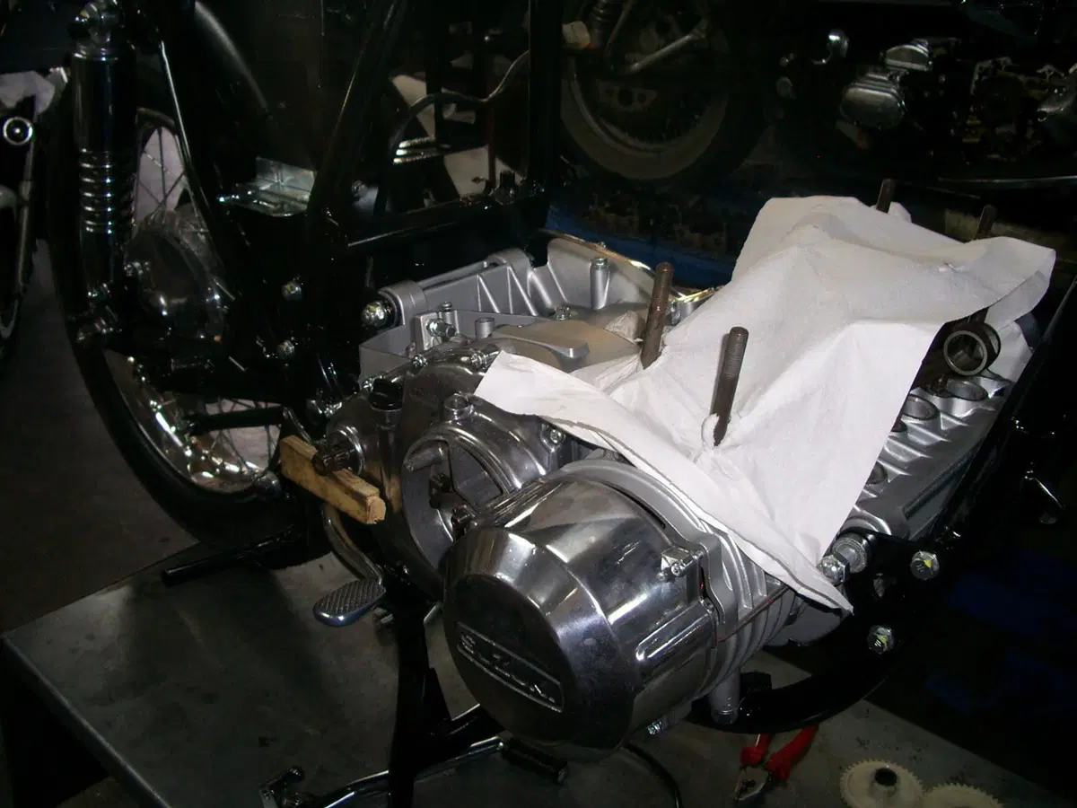 Restaurando, puntata 23, Suzuki GT 750 1972 (245)