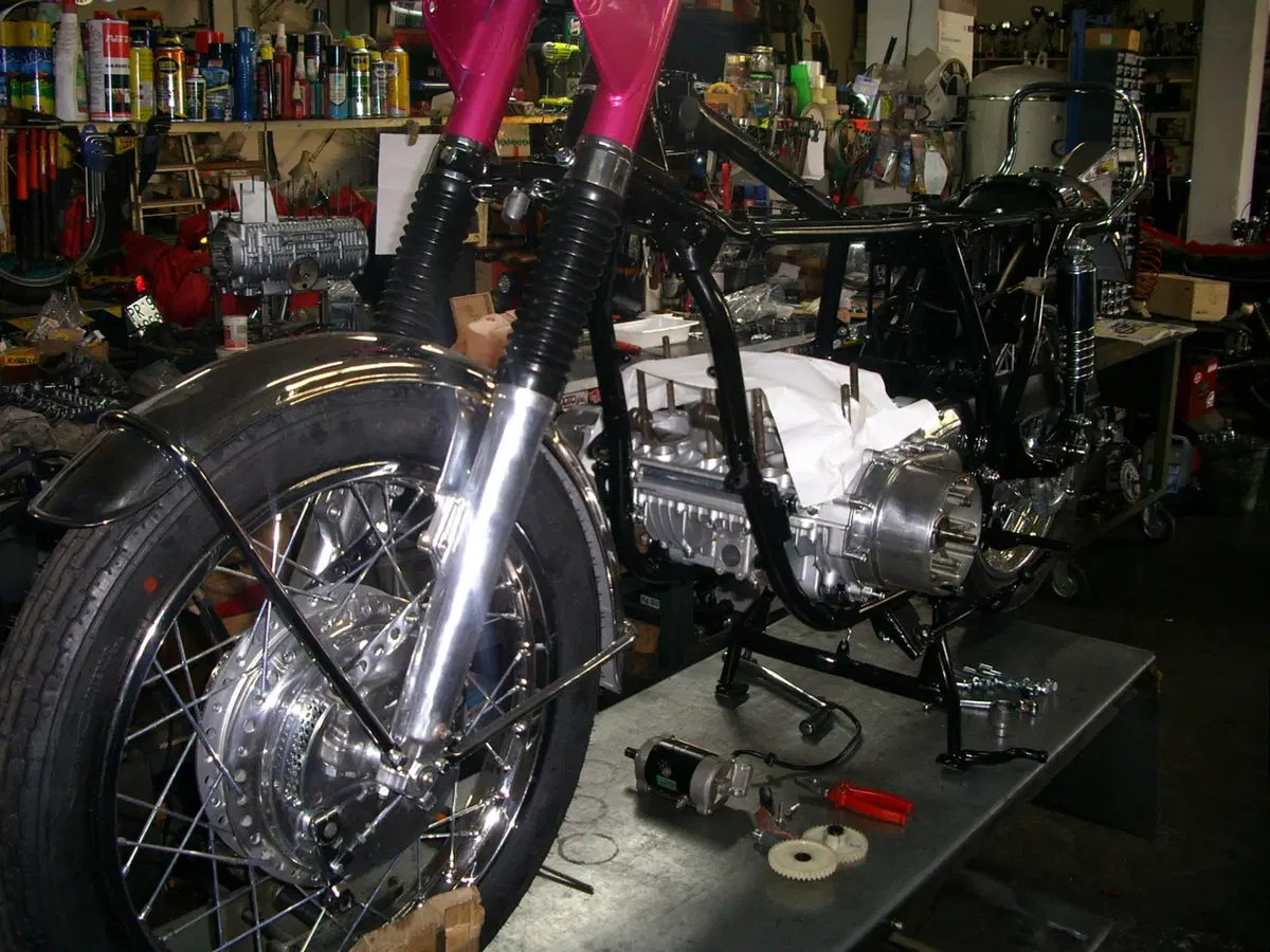 Restaurando, puntata 23, Suzuki GT 750 1972 (248)