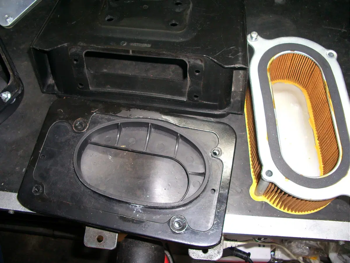 Restaurando, puntata 23, Suzuki GT 750 1972 (165)
