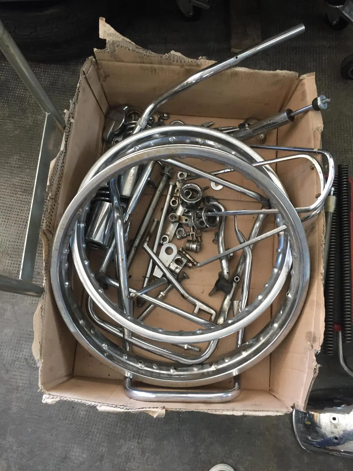 Restaurando, puntata 23, Suzuki GT 750 1972 (215)