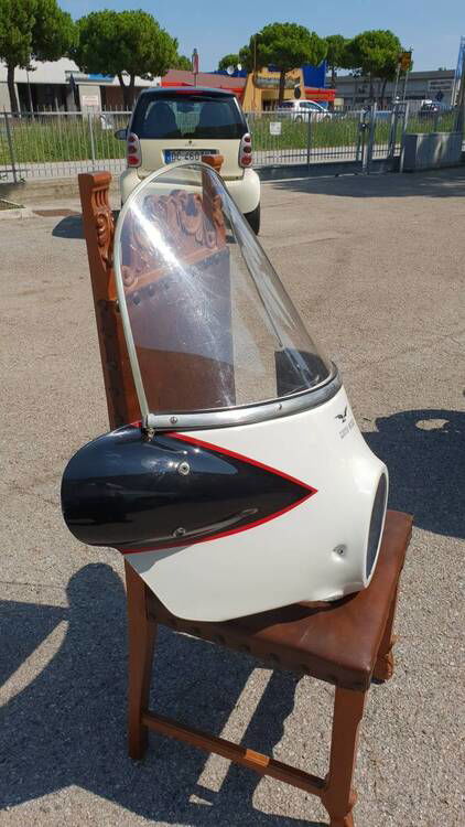 Parabrezza originale Moto Guzzi V7 700 (4)