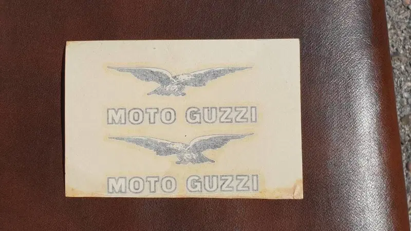 Adesivi bianchi Moto Guzzi