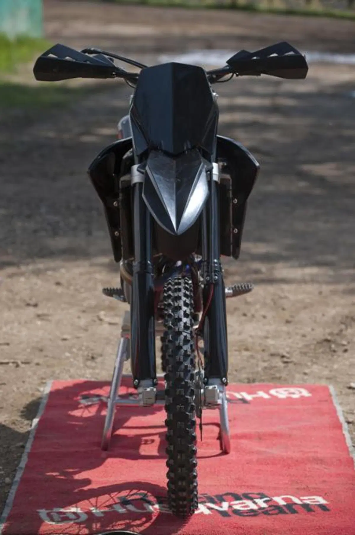 Husqvarna 450: i pregi del nuovo progetto (12)