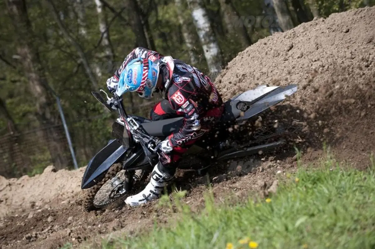 Husqvarna 450: i pregi del nuovo progetto (21)