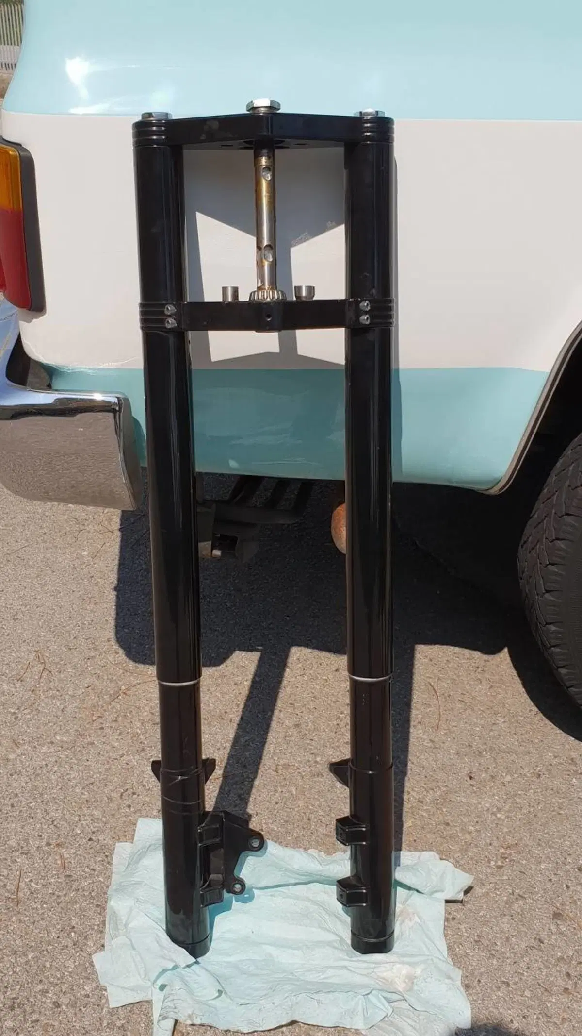 Forcella completa con piastra e perno Harley Davidson