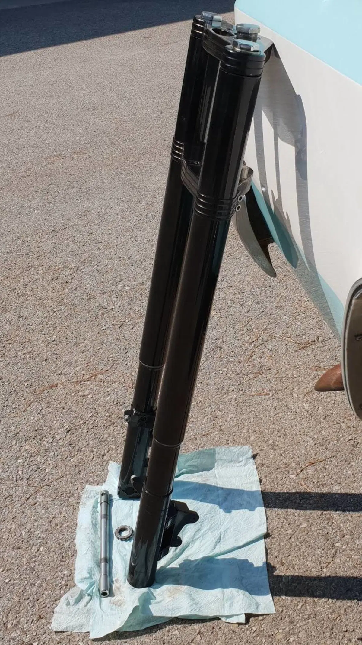 Forcella completa con piastra e perno Harley Davidson (11)