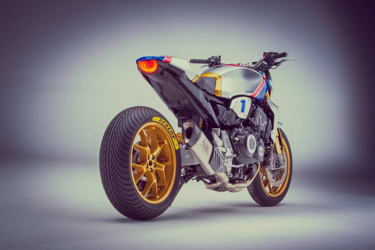 Mick Doohan a Glemseck con una Honda CB1000R [gallery aggiornata] (13)