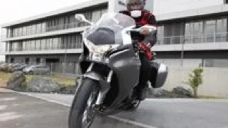 Honda VFR1200F DCT. Il confronto con le "rivali"