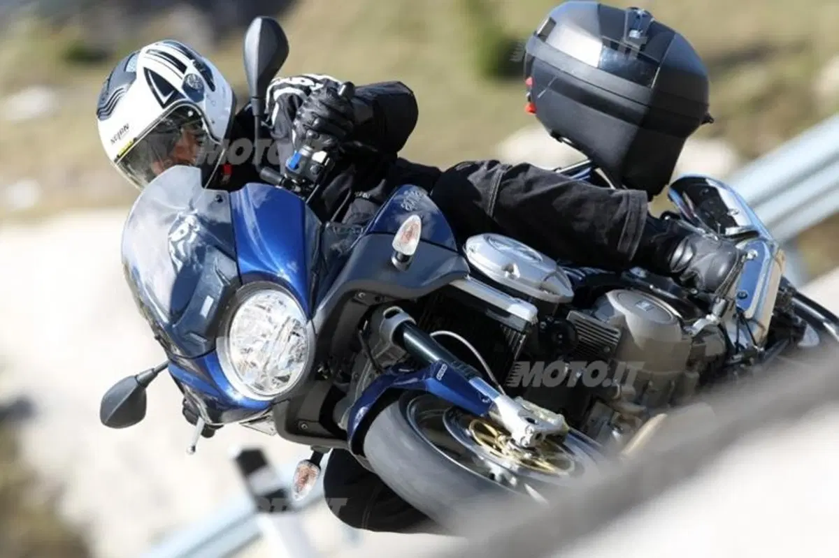 Honda VFR1200F DCT. Il confronto con le "rivali" (3)