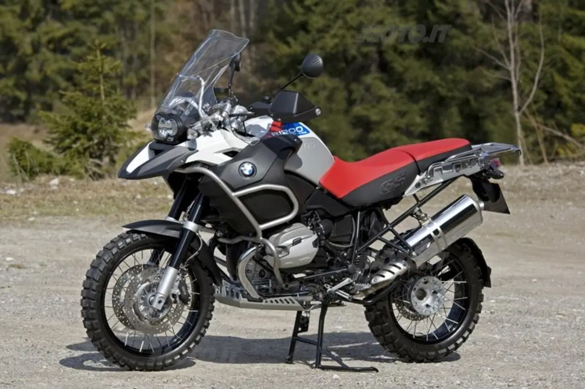 BMW GS “30th Anniversary Edition”  (15)