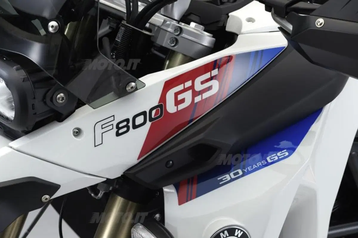 BMW GS “30th Anniversary Edition”  (20)