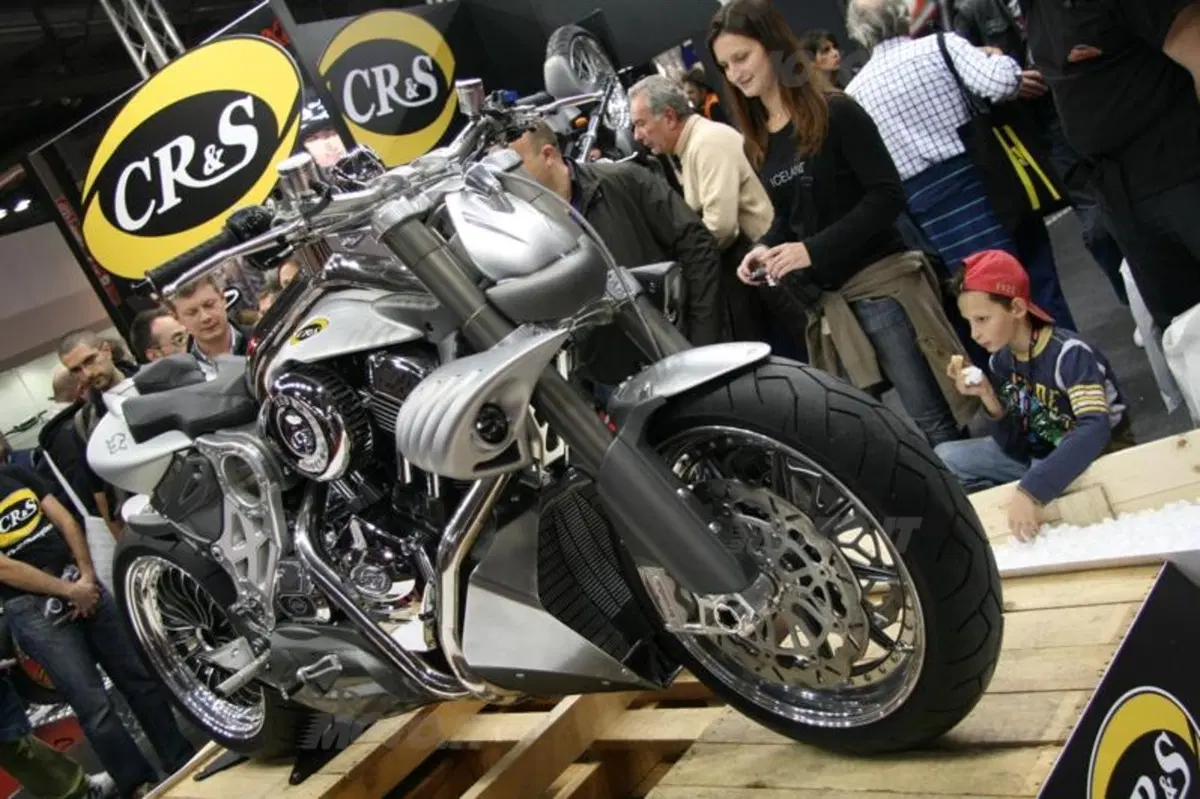 CR&S Duu: 100 moto prenotate (2)