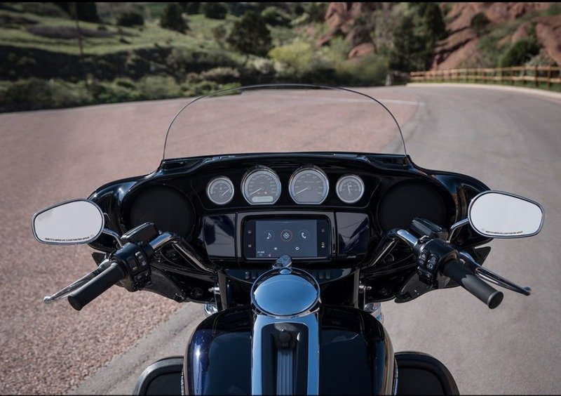 Harley-Davidson Touring 114 Electra Glide Ultra Limited Low (2019) - FLHTKL (3)