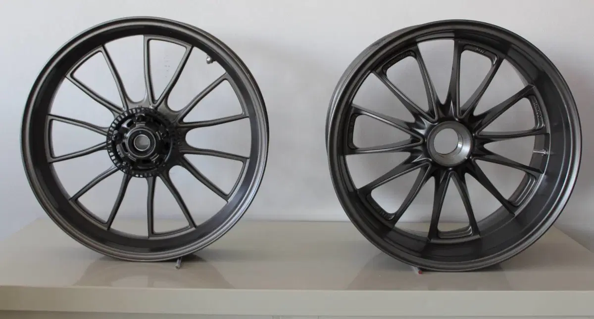COPPIA CERCHI XDIAVEL Ducati (2)