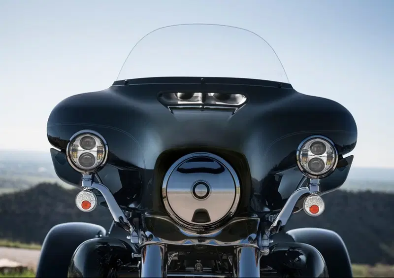 Harley-Davidson Trike 114 Tri Glide Ultra (2019 - 20) - FLHTCUTG (3)
