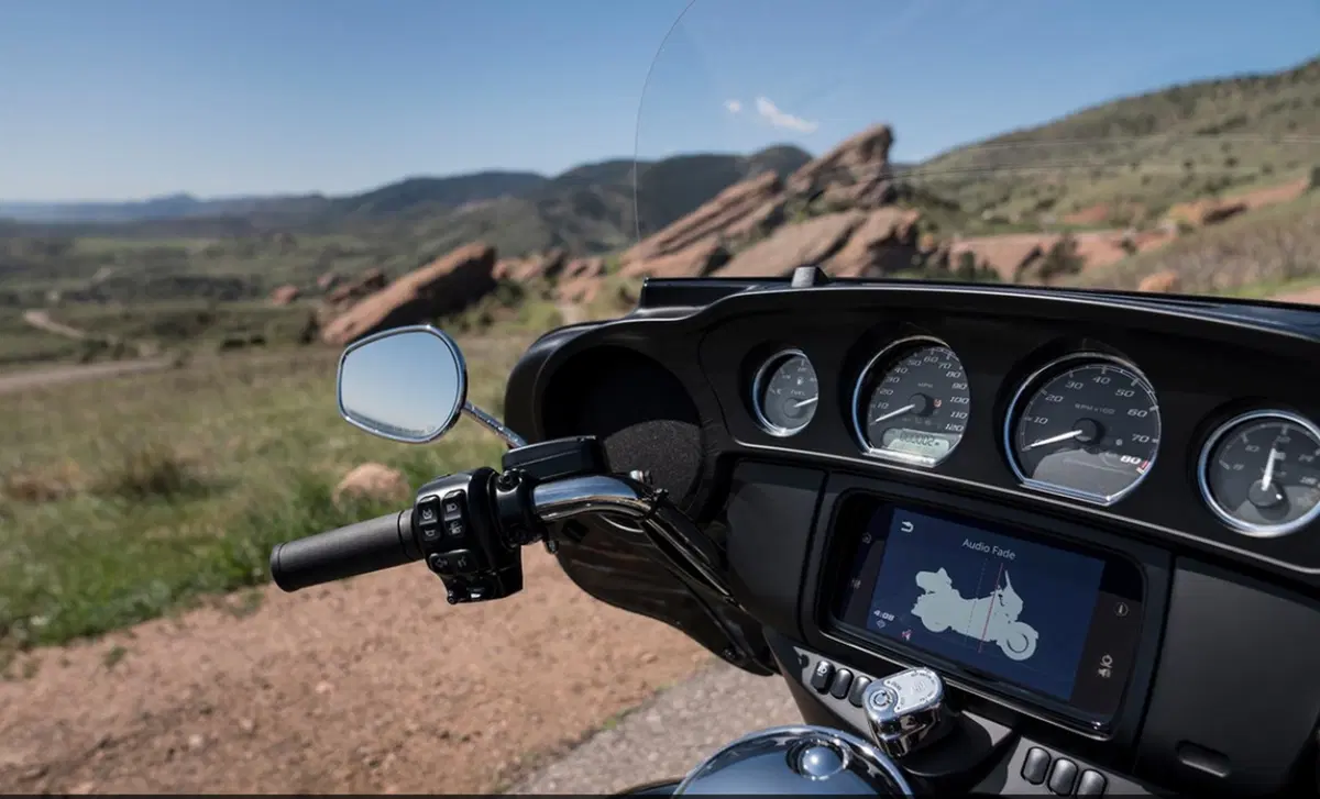 Harley-Davidson Trike 114 Tri Glide Ultra (2019 - 20) - FLHTCUTG (6)