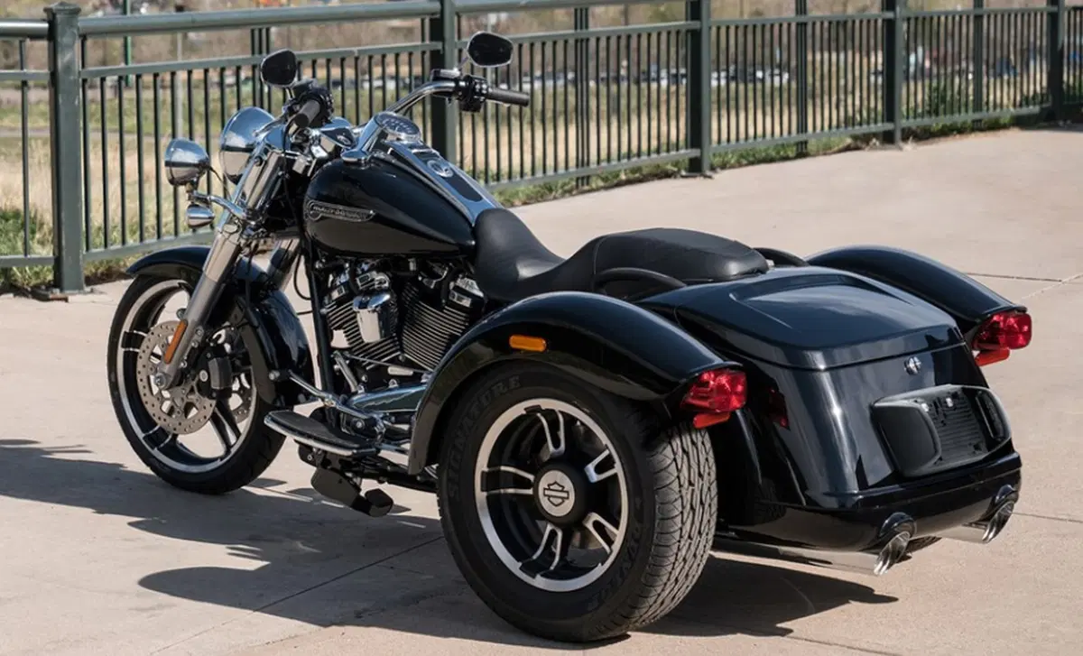 Harley-Davidson Trike 114 Freewheeler (2019 - 20) - FLRT (2)