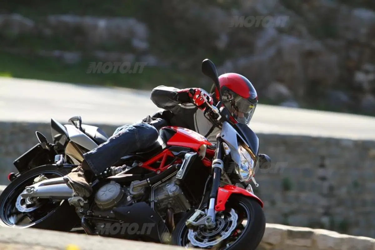 Aprilia Shiver 750  (2)