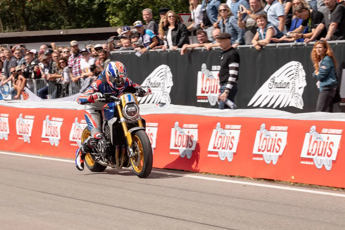 Mick Doohan a Glemseck con una Honda CB1000R (13)