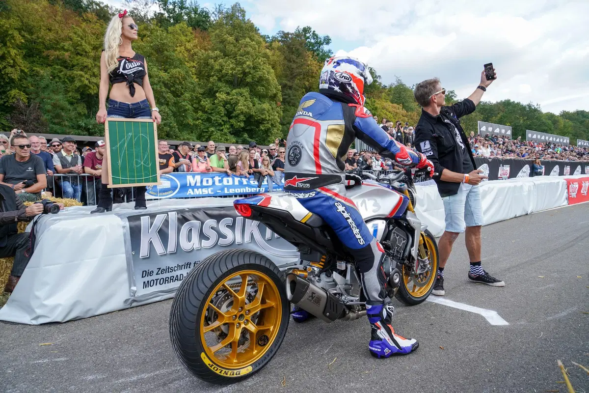 Mick Doohan a Glemseck con una Honda CB1000R (42)