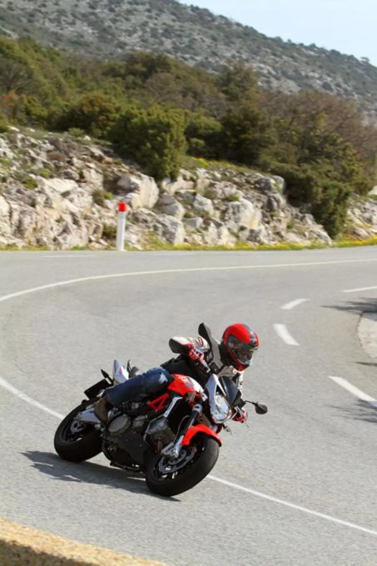 Aprilia Shiver 750  (12)