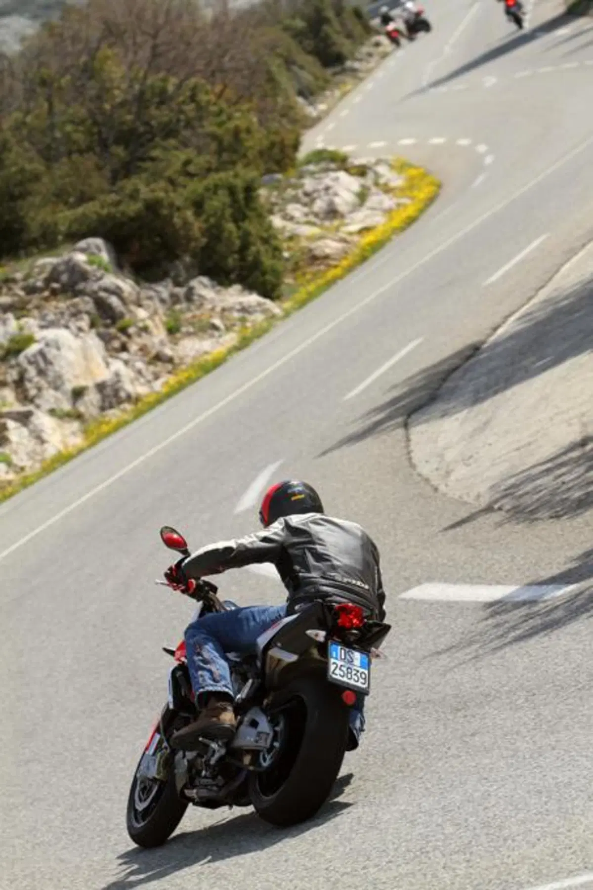 Aprilia Shiver 750  (14)