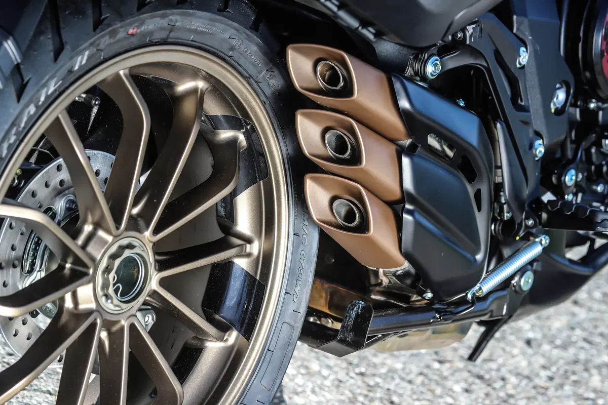 MV Agusta Turismo Veloce Lusso SCS (8)