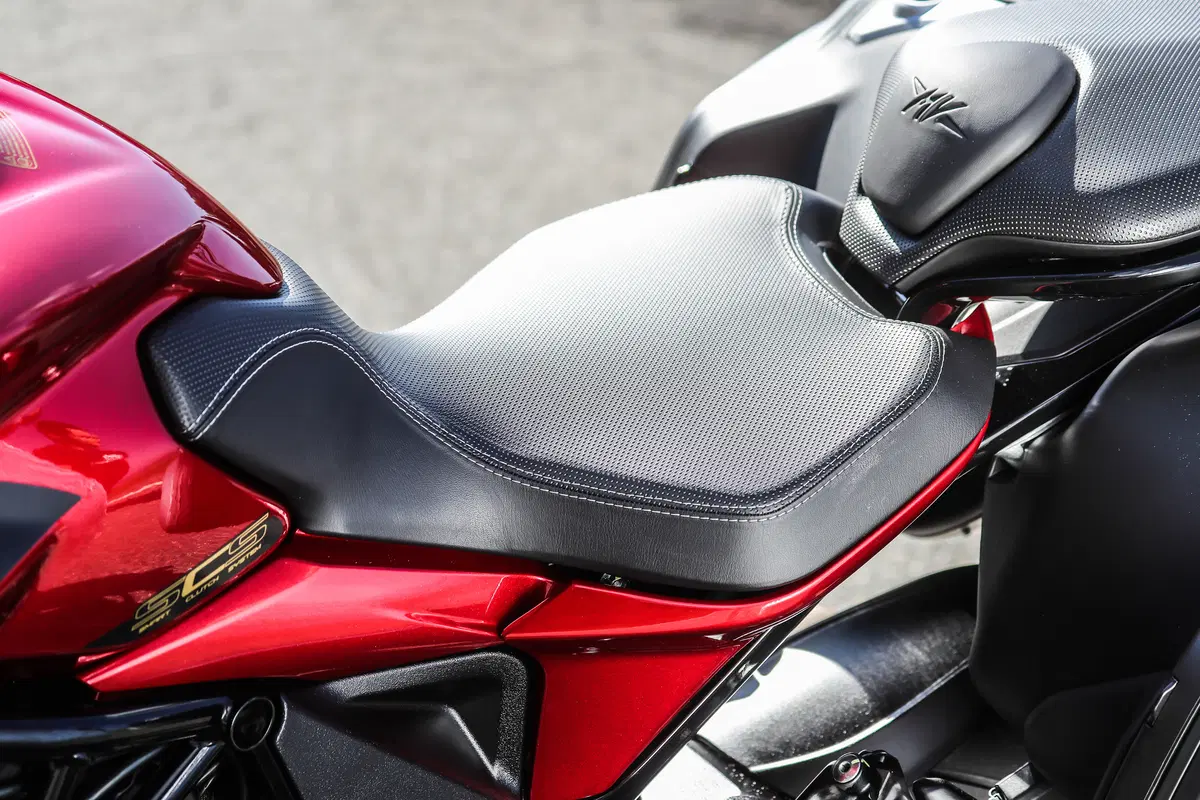 MV Agusta Turismo Veloce Lusso SCS (15)