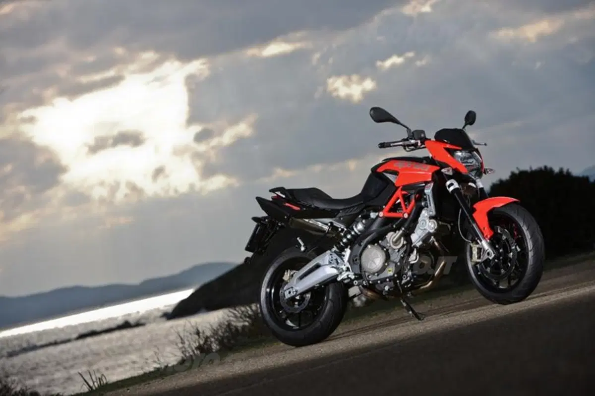 Aprilia Shiver 750  (17)