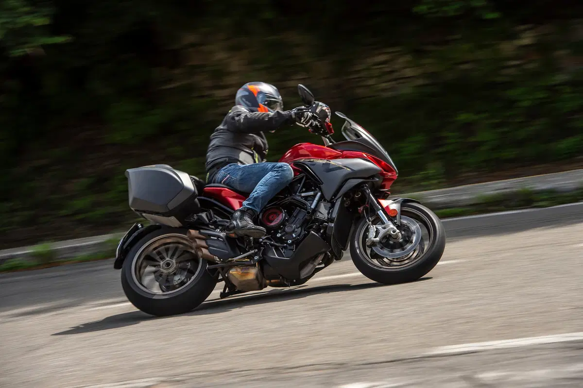 MV Agusta Turismo Veloce Lusso SCS (13)