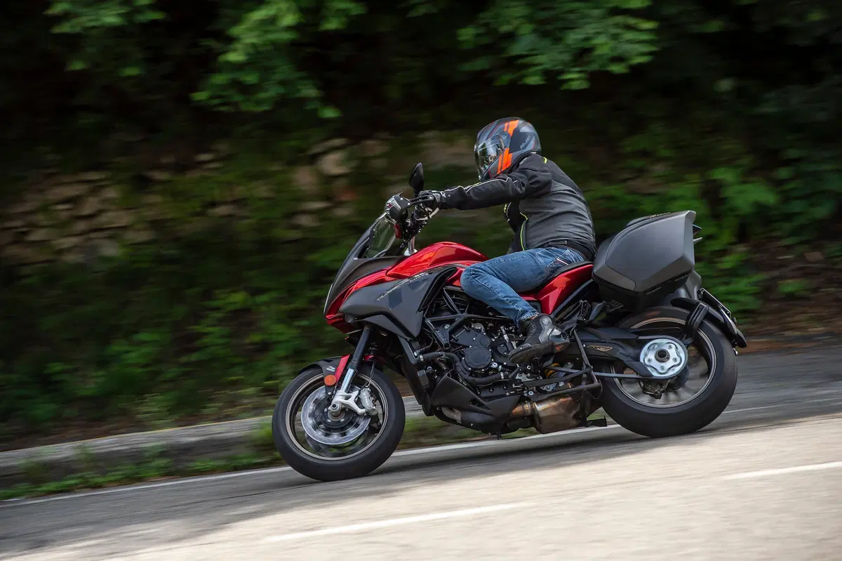 MV Agusta Turismo Veloce Lusso SCS (10)