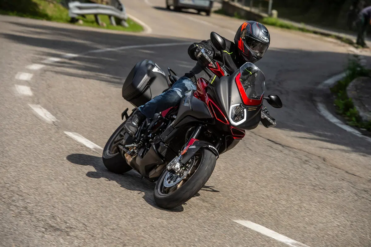 MV Agusta Turismo Veloce Lusso SCS (14)