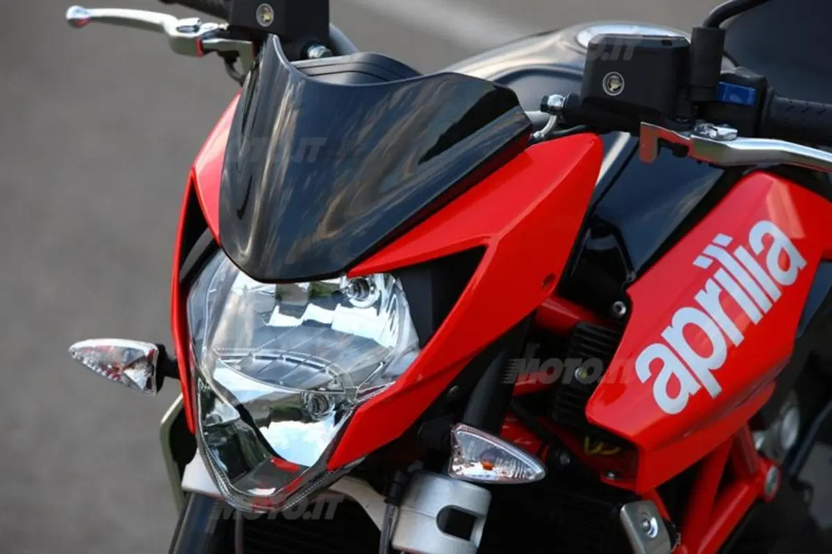 Aprilia Shiver 750  (21)