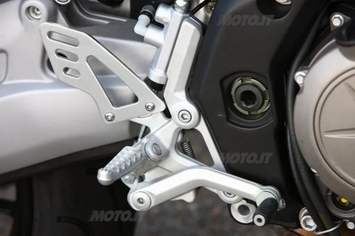 Aprilia Shiver 750  (23)