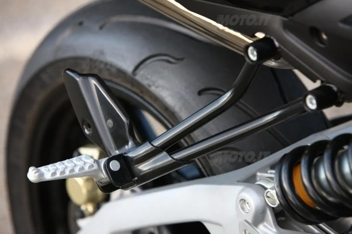 Aprilia Shiver 750  (24)